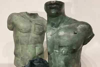 Igor Mitoraj - Sculpteur - Estimation gratuite de sculptures, bronze de Igor Mitoraj, vente aux enchères de sculptures, bronzes de Mitoraj, expertise, valeur, cote, prix