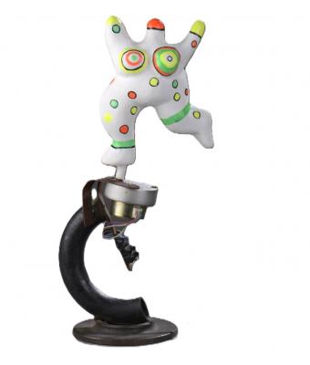 Estimation sculpture Niki de Saint Phalle. Expertise tableaux, sculptures, Nana de Niki de Saint Phalle. Vente aux enchères de sculptures, de Nana de Niki de Saint-Phalle. Valeur, cote, prix