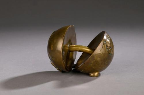 Résultat de ventes d'une sculpture en bronze de Alberto Guzman. Commissaire-priseur à Paris, vente à l'Hôtel Drouot
